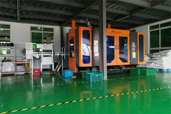 全自動吹塑機(jī)