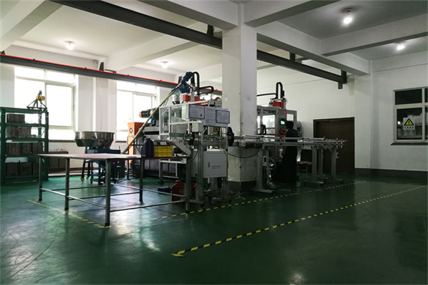 全自動吹塑機(jī)