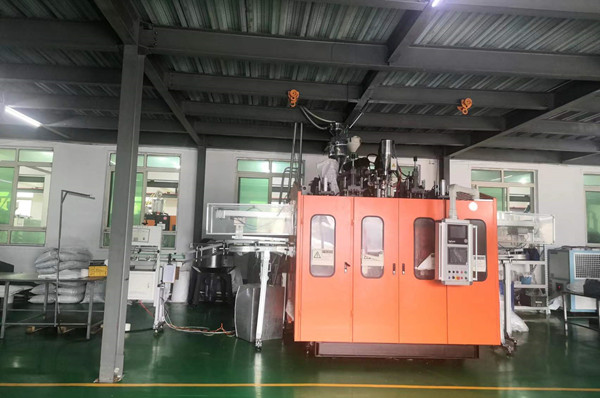 全自動吹塑機(jī)